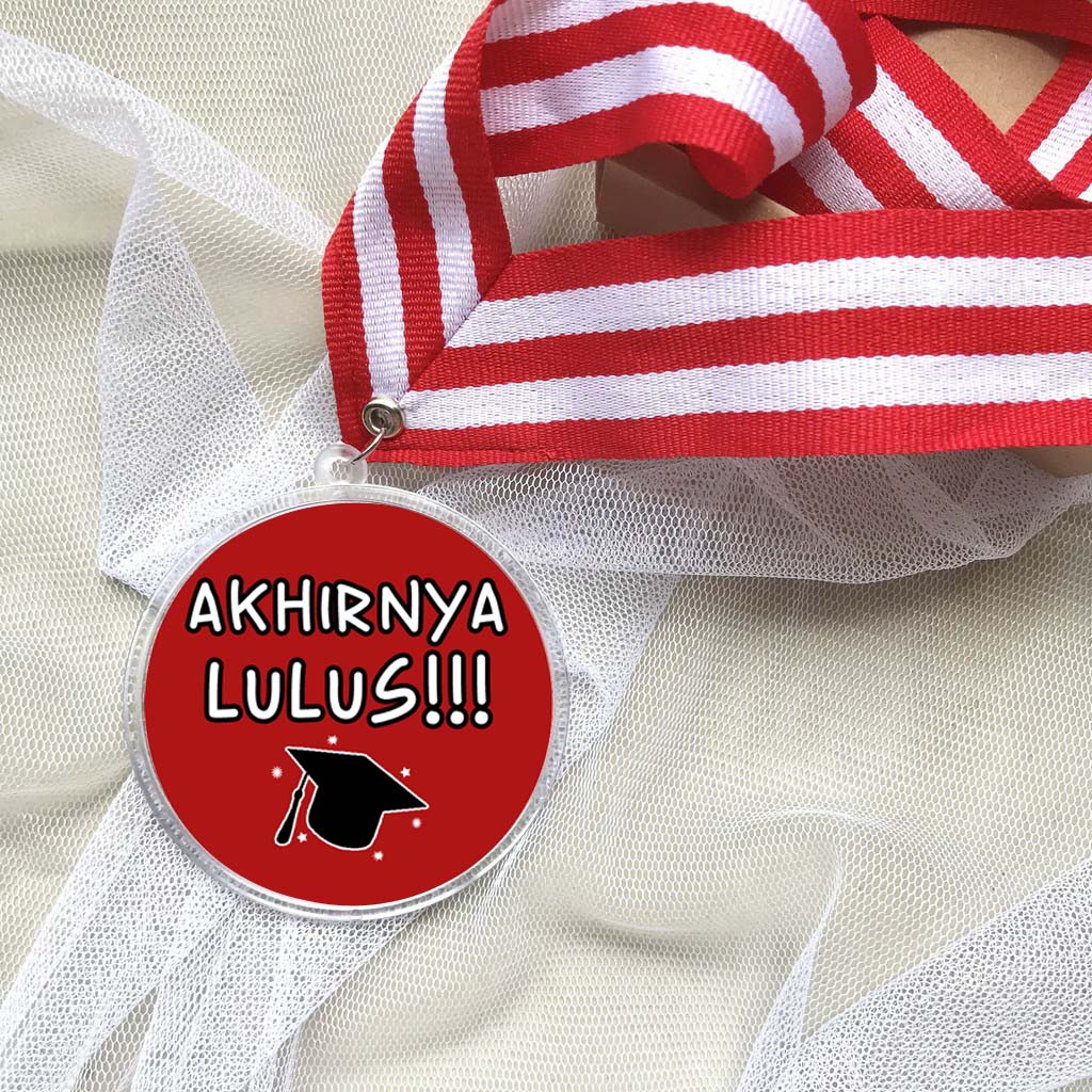 Medali Gift Akhirnya Lulus - Hadiah Lucu Unik