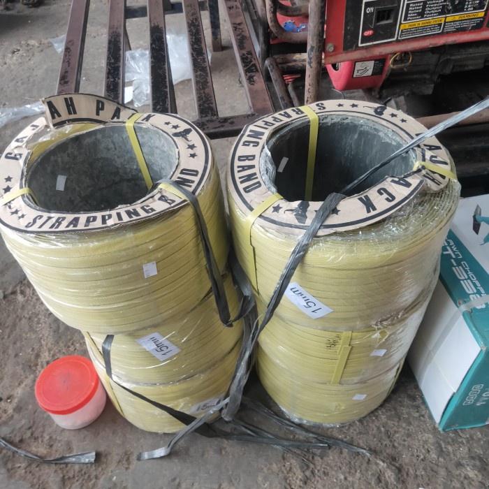 

Selotip Tali Strapping Band Plastik 15 Mm Tali Packing Tali Paking
