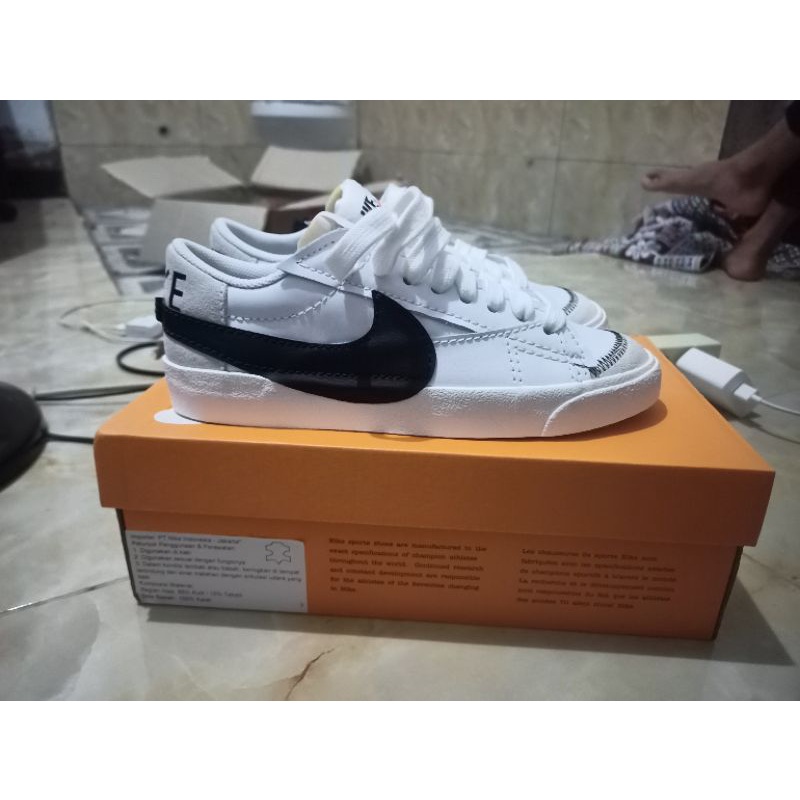NIKE W BLAZER LOW 77'JUMBO