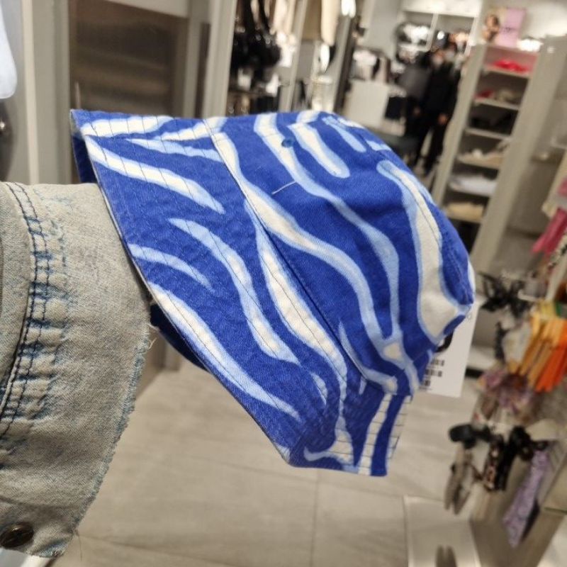 Topi kupluk motif H&M JASTIP jasa titip hnm