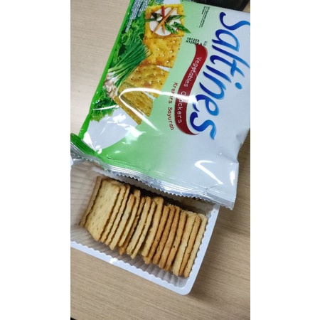 

SALTINES CRACKERS VEGETABLES