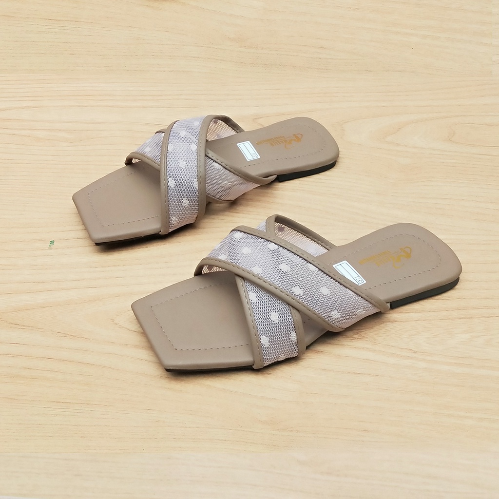 Sendal Terbaru 2023 | Sandal Teplek Selop Slipper Kokop Silang Flat Jala Bintik Wanita Kekinian | Se