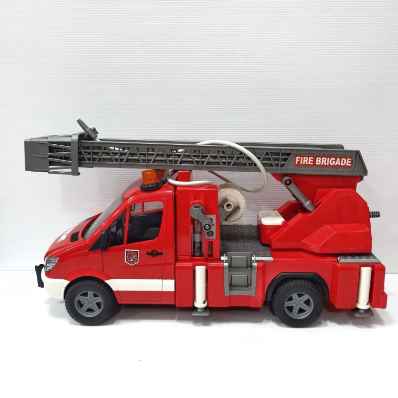 Bruder Mercedes Benz Fire truck