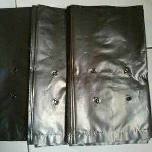 POLYBAG UKURAN 40 x 40 CM
