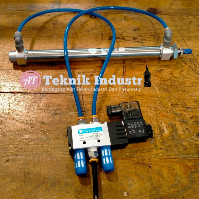 Silinder Pneumatic Set Air Cylinder Mini 20X200