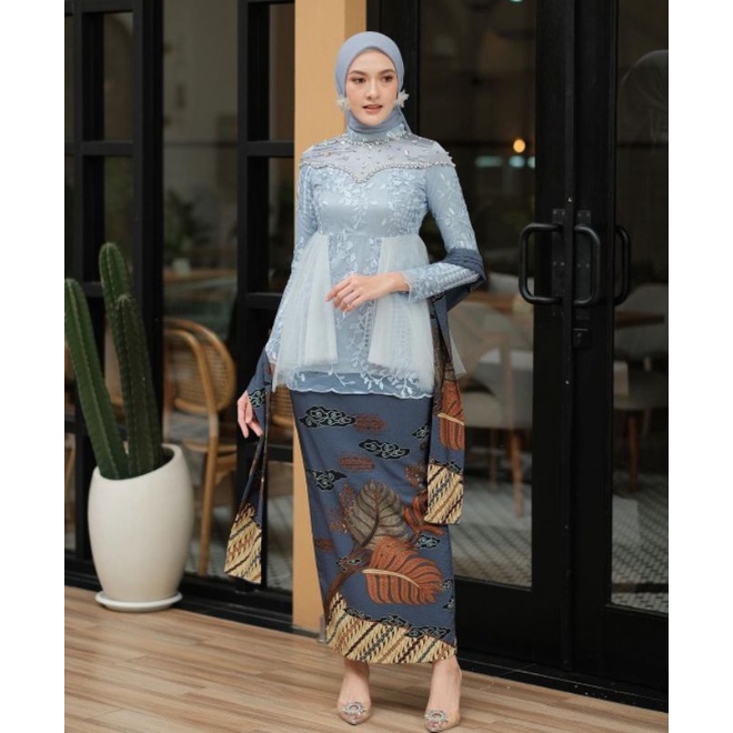 Terbaru || Set Alyana Ice Blue || Set Kebaya Batik Couple BATIK EXPRESS - Kebaya Couple Brokat Modern Alyana Ice Blue Kebaya Wisuda dan Kondangan Kebaya Couple Batik Prima Lengan Panjang Set Wanita Modern