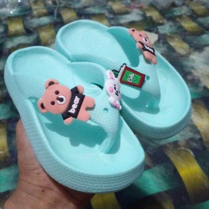 GOLFER/ Sandal  karet  jepit tebal model ke kinian untuk perempuan kecil dan tanggung motif beruang