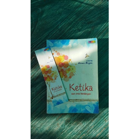 [PRELOVED ORI] Novel Ketika Saat Cinta Bersilangan - Aiman Bagea