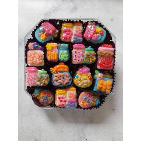 

Coklat Toples segi 8
