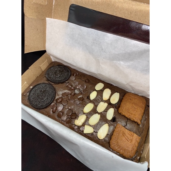 

Fudgy Brownis 22x10 cm