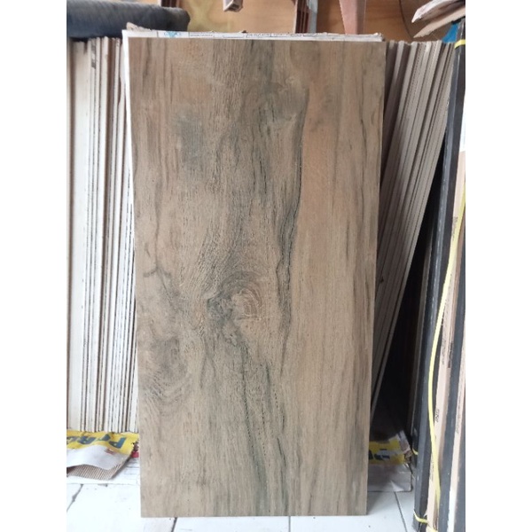 Granit Essenza Maple Wood 60x120