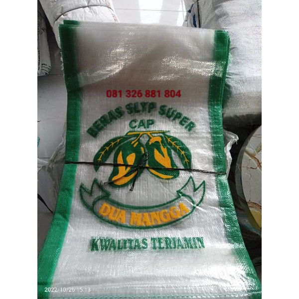 

Karunge kemasan beras ukuran 25kg cap mangga
