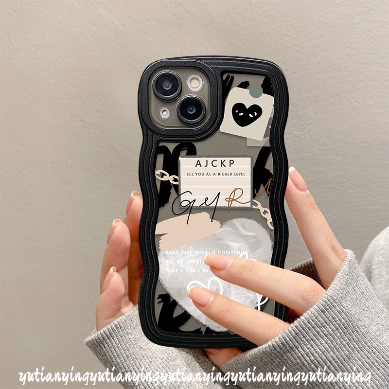 IPHONE Ins Lucu Cinta Hati Graffiti Case Kompatibel Untuk Iphone11 14 13 12 Pro Max 7plus 8plus 6 6s 8 7 Plus XR 14Plus X XS Max SE 2020 Comme des Garcons Lembut TPU Cover