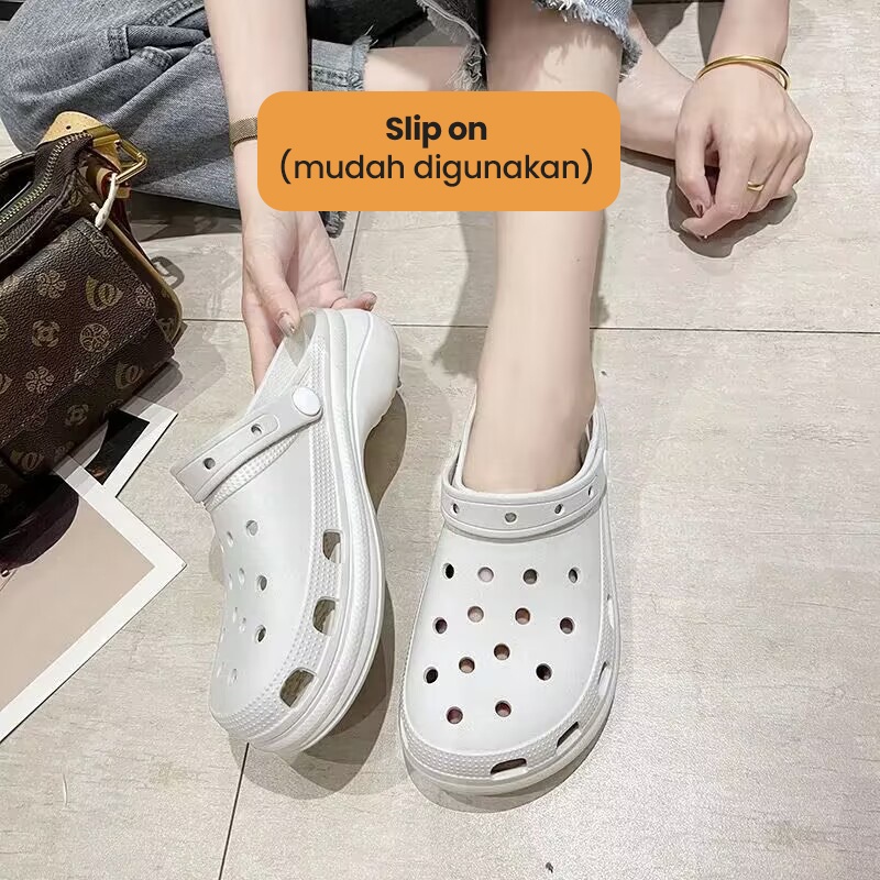 Mainland Sandal Baim Slop Wanita Sendal Crocs Lubang Pin Jibbits Tempelan Stiker Lucu Kekinian HSN124