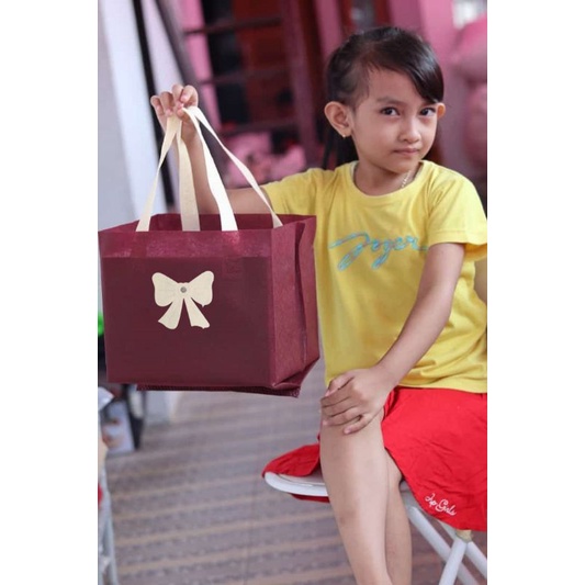 tas box nasi 22x22 tas pernikahan souvenir pernikahan undangan pernikahan tas sablon tas spunbond ta