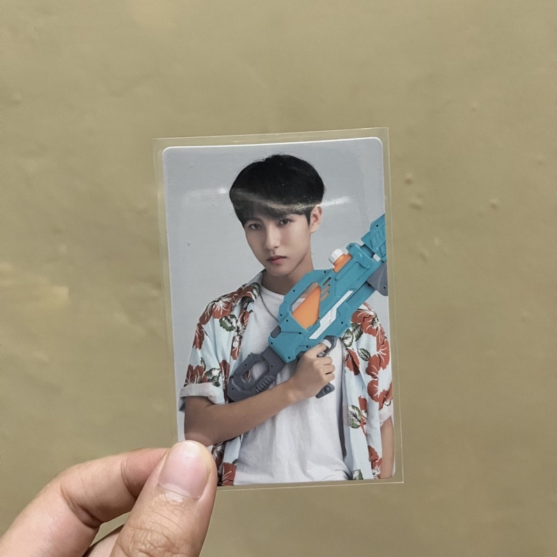 pc photocard renjun OYF pistol