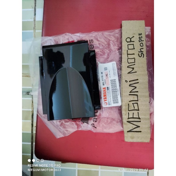 COVER SAMBUNGAN BAWAH BODY BELAKANG YAMAHA R15 VVA R15 V3 ORIGINAL