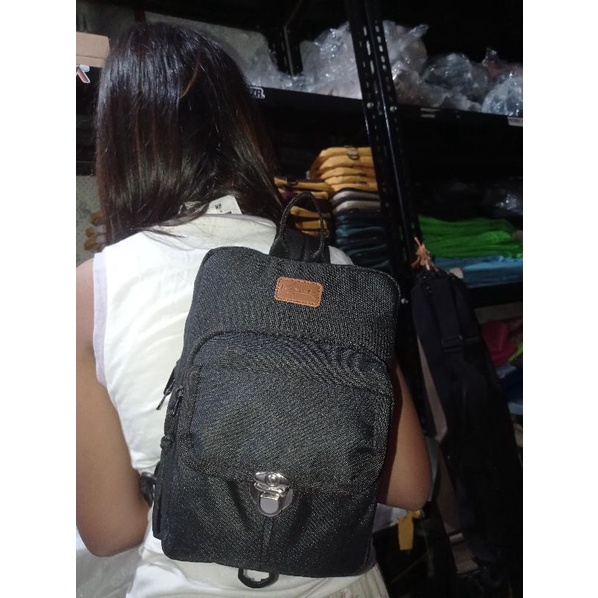 sling bag saku tutup selot besi tas wanita-pria