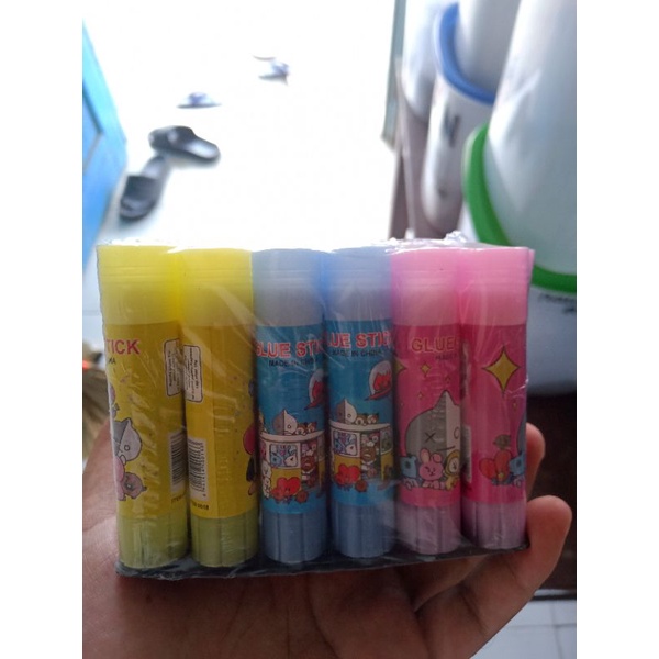 

GLUESTIK ukuran kecil