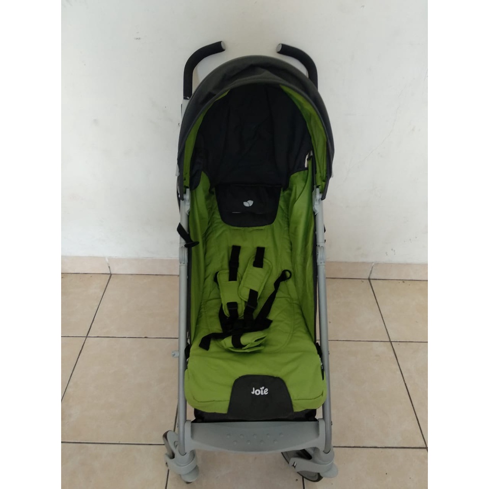 Stroller Bayi Joie Brisk