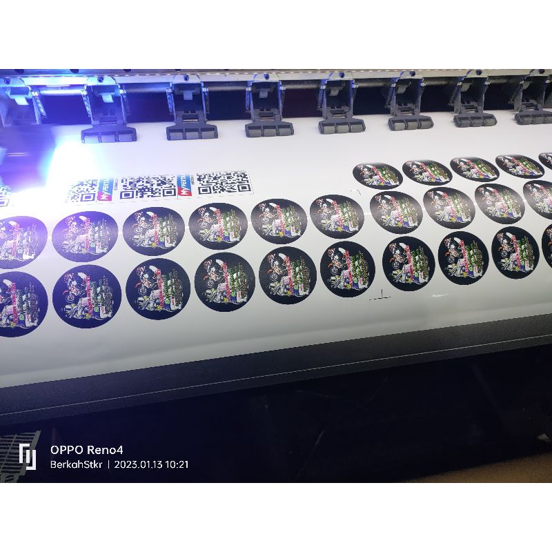 

cetak stiker print ukuran A3