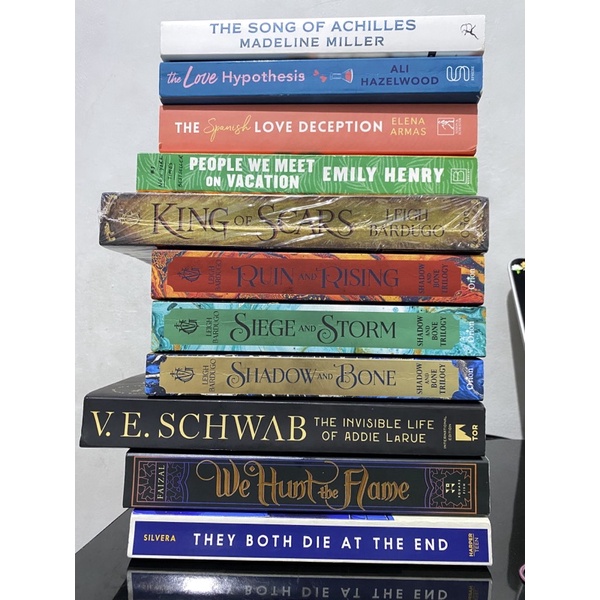 

preloved import books