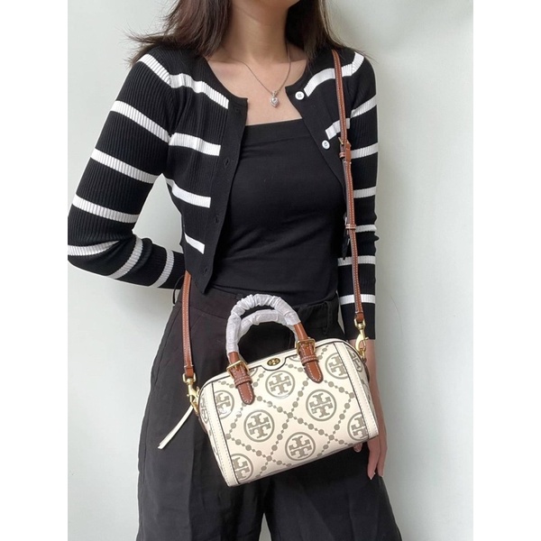 t monogram wine bucket bag