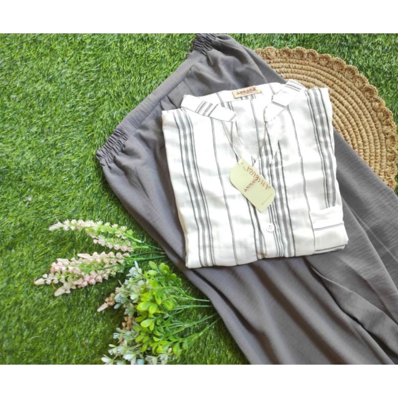 setelan wanita terbaru 2023/oneset botega cringkle/outfit terbaru/korean style/fashion modern/one set kekinian/baju jalan jalan/set crincle airflow/ootd fashion/setcelana panjang-Grey