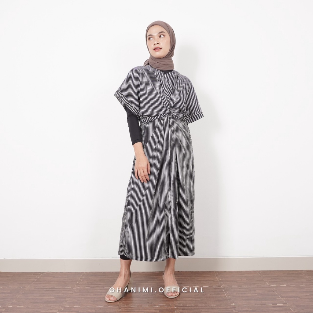 Ghanimi - Azkia Dress / Long Dress Stripe / Dress tanpa lengan / Dress salur / dress kondangan kekinian / gamis terbaru / dress vintage salur korean style / dress casual formal daily hangout