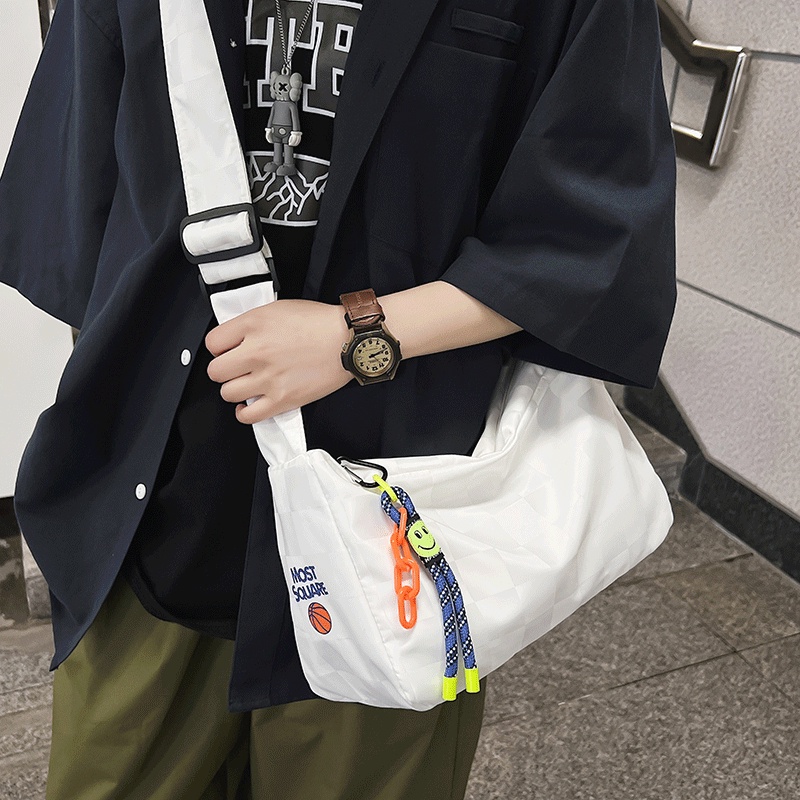 ♟┇™Sera Net Merah Tas Kanvas Kasual Wanita 2022 Musim Panas Baru Perkakas Jepang Ringan Messenger Tas Siswa Kelas Tas Olahraga