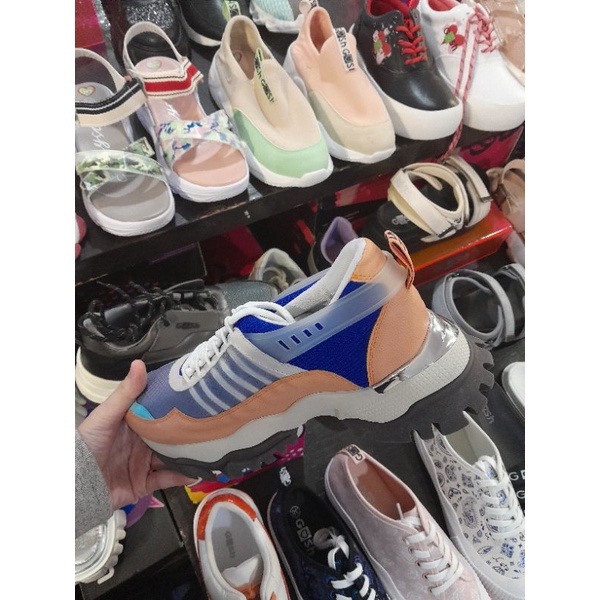 GOSH ORIGINAL ASLI SALE 80% Sneakers Wedges Sport Shoes Sandal