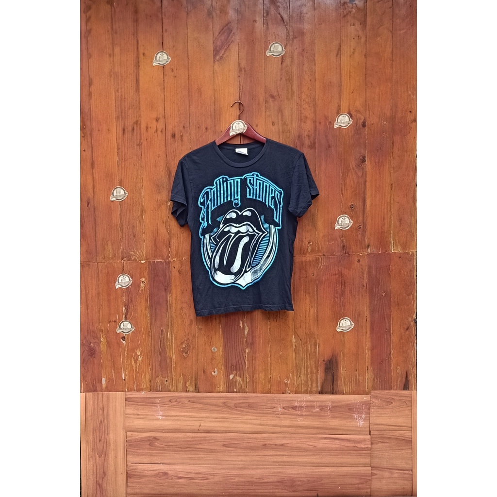 Kaos Rolling stone second ©2011 merchandise