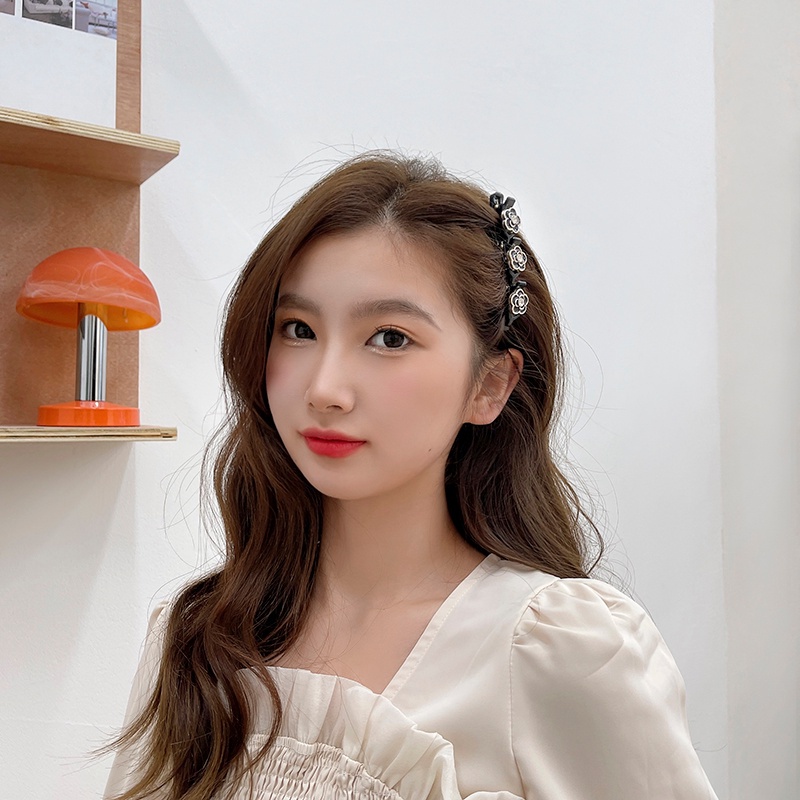 Jepit Rambut Elegan Meningkatkan Tinggi Tengkorak Atas Sisi Perempuan Gunung Camellia Poni Folder