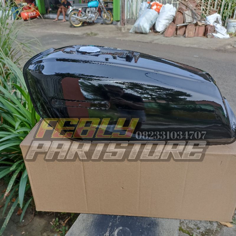 TANGKI GASSTANK HONDA GL 100 GL100 PABRIKAN IMPORT MIRIP OROGINAL TANGKI GL 100 TANGKI GL100 IMPORT 