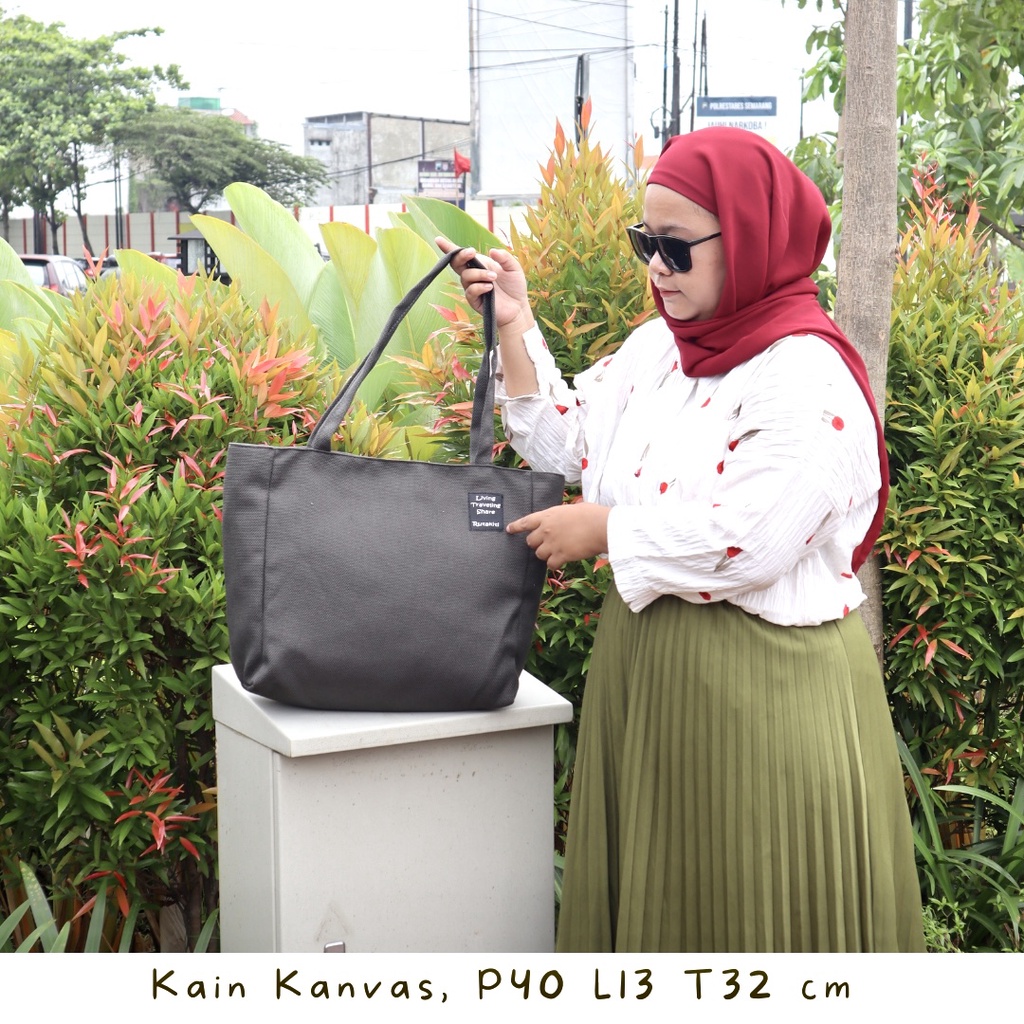 Tas totebag big size bisa buat traveling tas kuliah tas mudik muat laptop dan barang barang terlaris