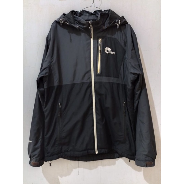 PRELOVED JAKET MERK NEPA