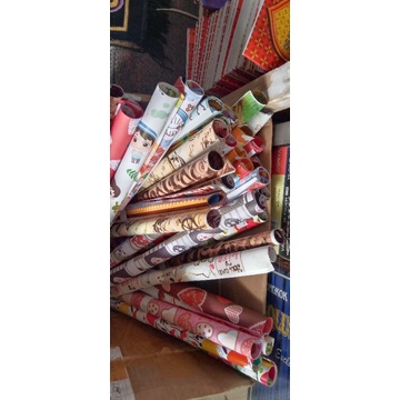 

KERTAS KADO MOTIF LUCU