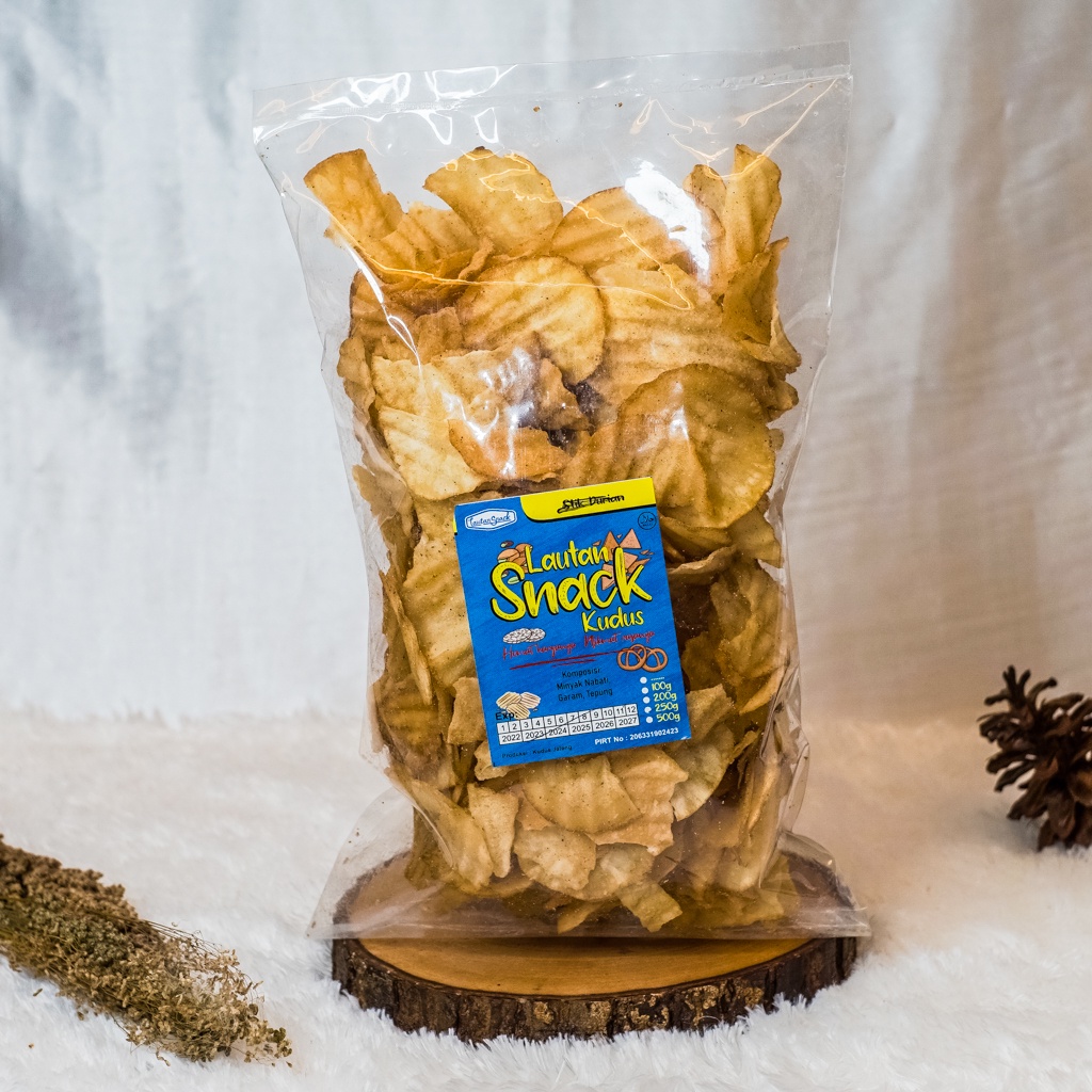 

Cemilan Sehat Diet Pedas Manis Lautan Snack | Keripik Talas Original Sapi Panggang 250 gram Enak Renyah Gurih