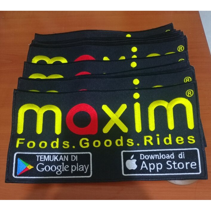Emblem Maxim Besar Dasar Hitam Bordir KOmputer Logo Maxim