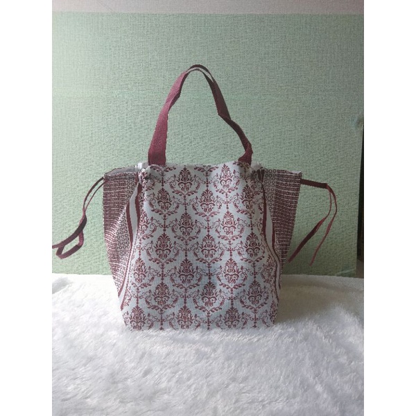 

Tas Hajatan box nasi ukuran 24x24