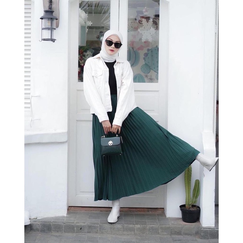 Alice Pleat Skirt
