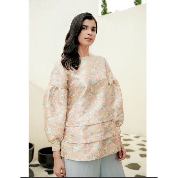 Viera Top Benang Jarum Sense of Serenity