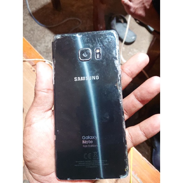 LCD original samsung note FE. bonus mesin. spen ada.