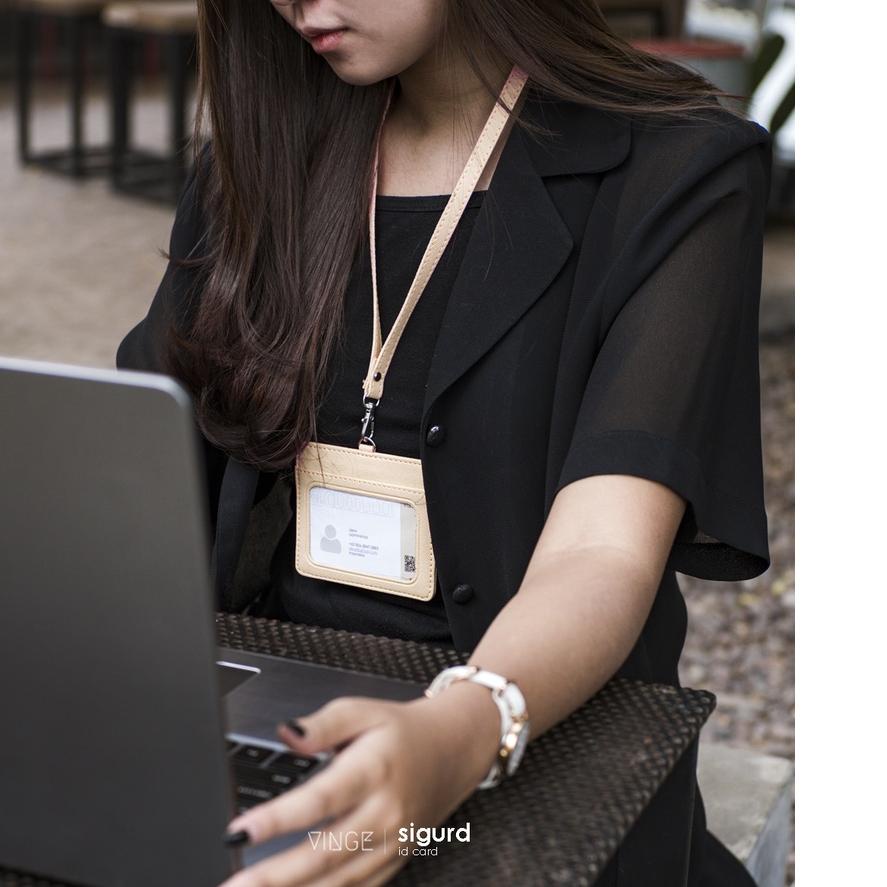 

Kekinian ダ Name Tag Horizontal/ID CARD HOLDER/CASING ID CARD/NAMETAG/SIGURD