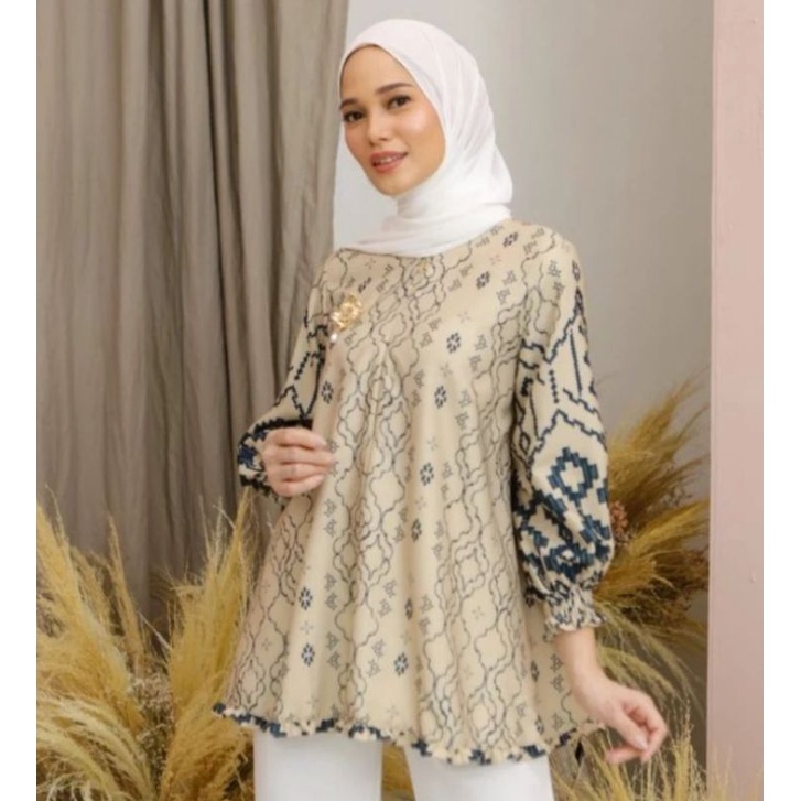 cika blouse, wearing klamby preloved