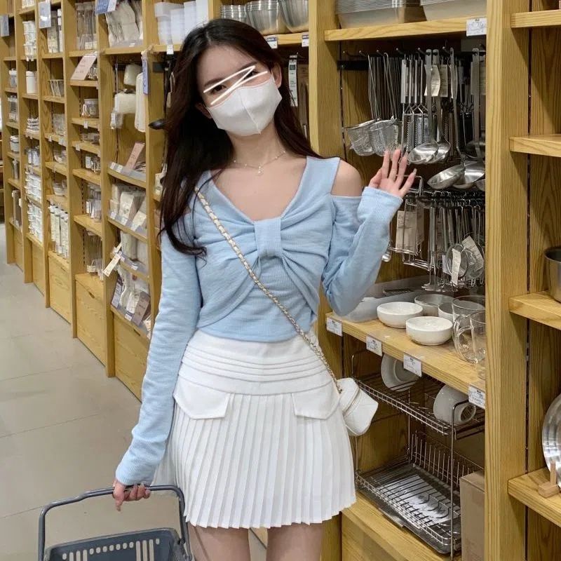 Red Keinginan Murni Lengan Panjang T-shirt Wanita Musim Gugur 2022 Baru Gadis Panas Desain Rasa Hati-hati Mesin Pelangsing Tipis Kemeja top