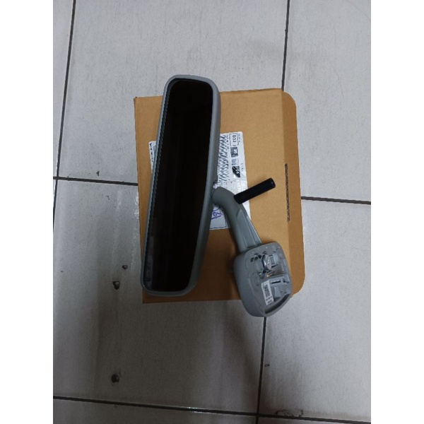 spion dalam suzuki new carry