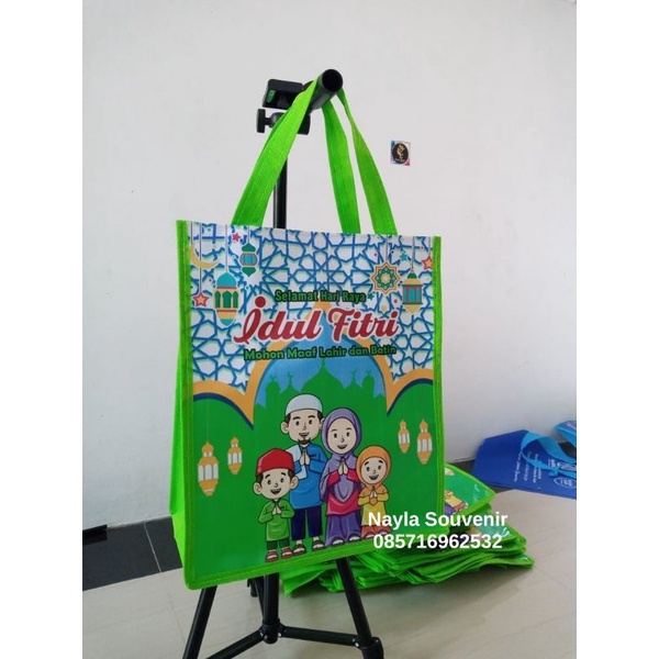 

TAS LEBARAN CUSTOM/TAS SOUVENIR LEBARAN/TAS HANTARAN IDUL FITRI