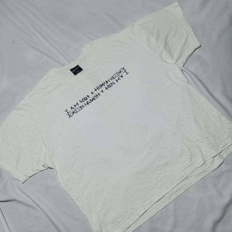 Tshirt I'm not Human Being