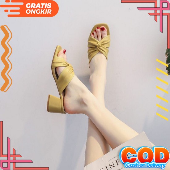 Sepatu High Heels Wanita Import 9938-5 Hill Heel Hils Heals W Hm128 Bunga W02 - Hitam, 36 Sendal Hak